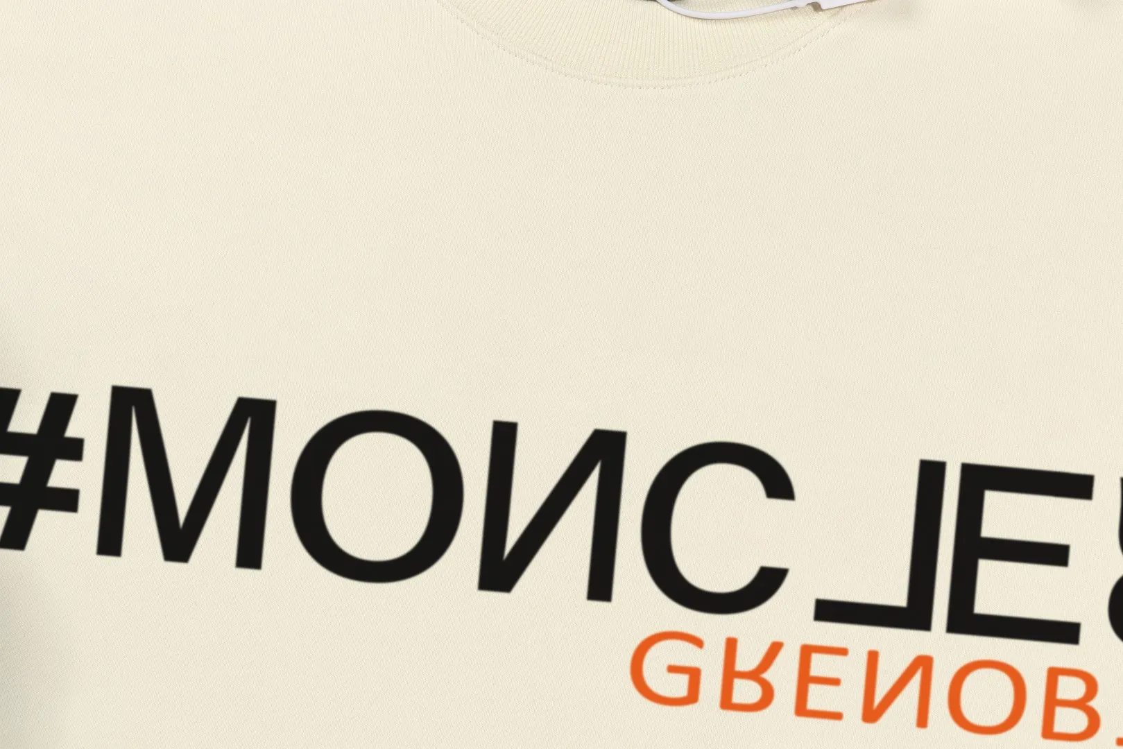 📦 📦 【 In Stock】 〖 𝐌𝐎𝐍𝐂𝐋𝐄𝐑~ 〗 440g ， ， Factory 2024FW ， Premium Breathable Same Style ：Black White Size：S M L XL 2XL